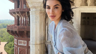 Meгз обикаля Индия сама в търсене на духовното