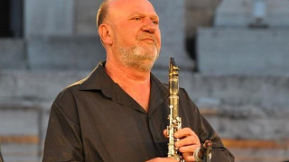 Ибряма тръгва на турне: Не мога да живея повече без доходи!