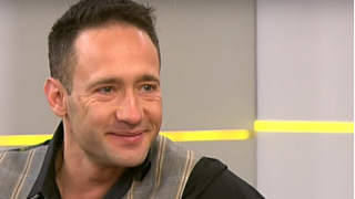 Дарин Ангелов  сменя жена си с плувкиня