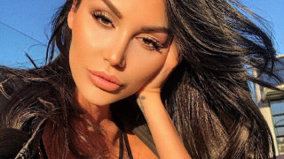 След „връзката“ с обратния Меди: Моника В. празнува ЧРД без мъж