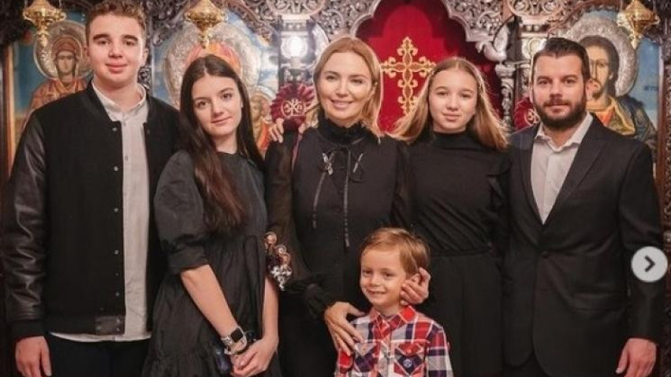 Андрей кръсти сина на Иван Андрей кръсти сина на Иван