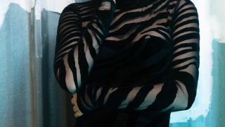 Току-що родила, Емилия тръгва по участия