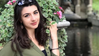 Коя е Лена – говорителката на Кирил Петков? Спрягат я за негово гадже, имала връзка и с зам.-шефа на парламента Мирослав Иванов