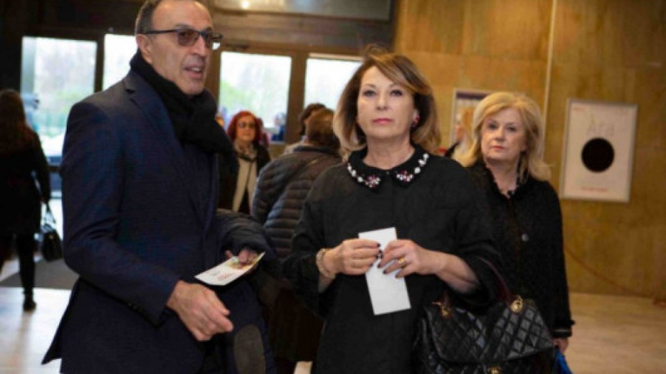 Бившата президентска двойка Петър и Антонина Стоянови на премиерата на Жълт олеандър