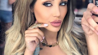 Гани се чуди дали е бременна