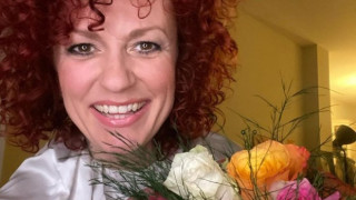 Люси Дяковска крие новата си любовница (Снимка)