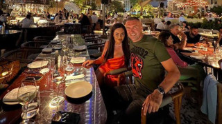 Камбуров на петзвездна почивка в Дубай, половинката му впечатлява с пищна гръд (Снимки)