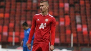 Синът на Румен Радев окончателно заряза футбола