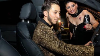 Приятел на Лоренцо: Дължи ми страшно много пари!