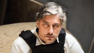 Фалшив Карамазов сваля фенки