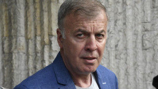 Наско Сираков дари 60 бона на юбилея си