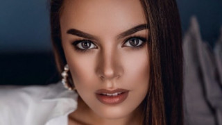 Капитонова нещастна пред приятелки: Новото ми гадже е супер стиснат! (+Как се казва застаряващият чичка)