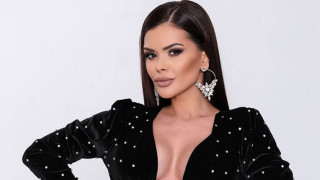 Дадоха на Преслава учебник по механика! Певици разписват книги за късмет