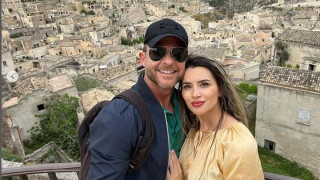 За ЧРД: Ненчо Балабанов глези младото гадже в Италия!