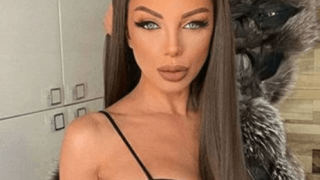 Емануела създава своя компания