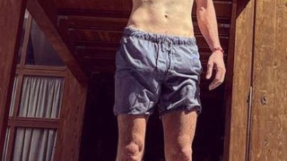 След тежкия сезон: Сеганов глези актриса на СПА (Снимки в галерията)