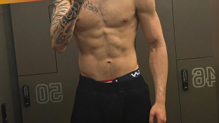 Емрах пак се оля с фотошопа (Забавно фото)