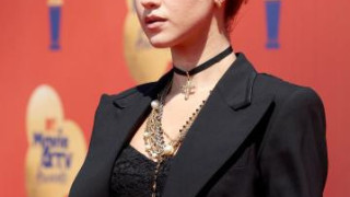 Мария Бакалова смени прическата