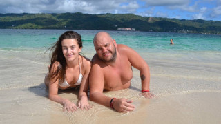 Ексклузивно! Дениз Хайрула е бременна от гаджето си! Вижте ги заедно на последната им почивка + ФОТО с коремче