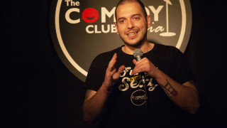 Цитиридис тръгва из провинцията! Водещият с първо свое стендъп шоу