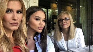 Хайлайфът на абитуриентски бал: Анелия изпрати Ивон, Ясен Козев събра жените си, шеф Манчев готви за доведената щерка (Снимки)