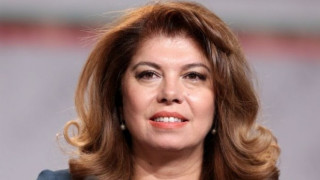 Илиана Йотова четка Евгени Минчев!