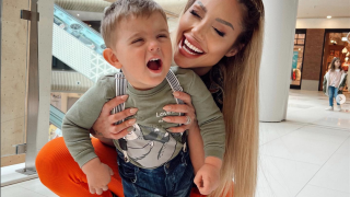 Новият на Джулиана Гани гледа детето й