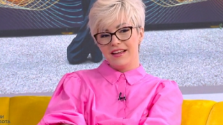 Поли Генова се превърна  в копие на Митрофанова