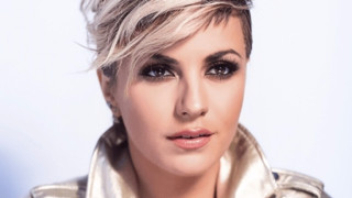 Поли Генова наложи семеен дрескод