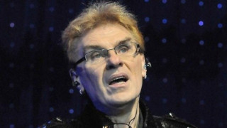 Васко Кеца  само по  пешкир