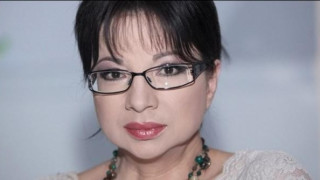 Цветанка Ризова стана баба! Тв водещата посрещна внучето заедно с новия си мъж