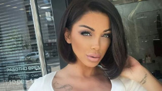 Купон на морето: Емануела яхна питбул (Снимка)