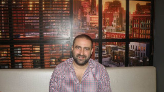 Рапърът Енчев: Егати държавата! Глобяват ме 1000 лева, защото синът ми помага в ресторанта