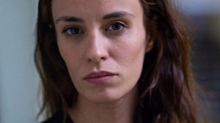 Радина Кърджилова дари балната си рокля си в НАТФИЗ