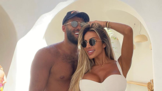 Златка празнува любовта на Миконос, закичи се с буквата на новия си (Снимки)