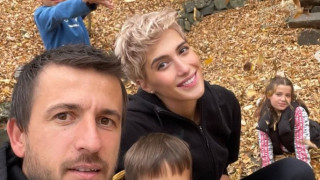 Ромина Тасевска релаксира в гората