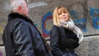 Бившата на Любо Пенев го закъса, бере ядове с ЧСИ