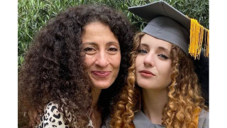 Дъщерята на Саня Армутлиева завърши социална антропология