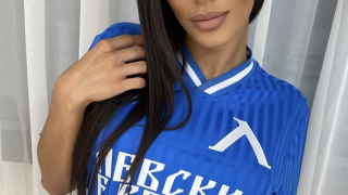 Малката е страстна фенка на футболистите, пада си по Ники М.