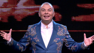 Гнусно: Певец-измамник развя интимните си части в сайт за запознанства (Снимки)
