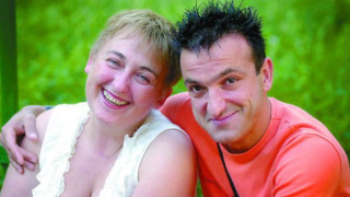 Бившата жена на Зуека отдъхва в Монтана