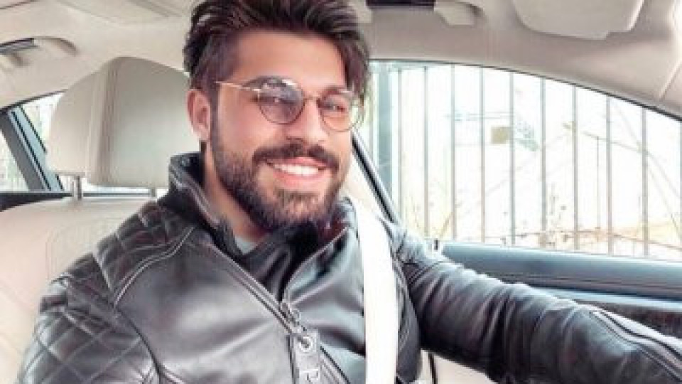 СКАНДАЛ: Хакери удариха жестоко Фики със снимка на онази му работа СКАНДАЛ: Хакери удариха жестоко Фики със снимка на онази му работа