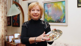 Легендарната Мария Янакиева ослепя след операция