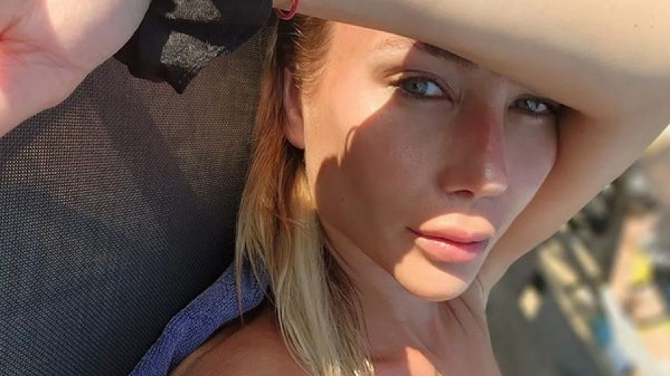 Жената на Башар Рахал нападната в Тайланд от агресивна маймуна Жената на Башар Рахал нападната в Тайланд от агресивна маймуна