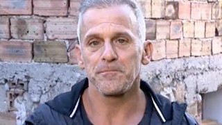 Мутренски истории: Данчо Йовчев  помете пешеходец  на светофар, дори не слезе от колата си