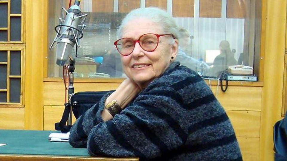 Емилия Радева си отишла в инвалидна количка Емилия Радева си отишла в инвалидна количка