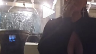 Динко изложи дебелата Деси Слава