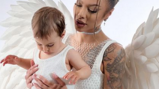 Скандалната рапърка Котенцето родила тайно преди година