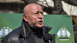 Максим Генчев: Простатата ми е като на войник, жена ми е доволна