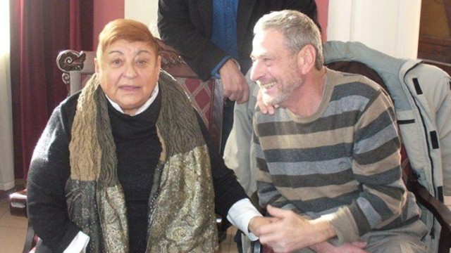 Големият български актьор Йосиф Сърчаджиев съвсем е грохнал след смъртта